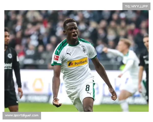 法兰克福3-0零封门兴，简·马泰奥·巴霍亚两度助攻